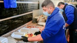 TİKA&rsquo;dan Gazze&rsquo;de &lsquo;G&ouml;n&uuml;l Sofrası&rsquo;