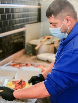 TİKA&rsquo;dan Gazze&rsquo;de &lsquo;G&ouml;n&uuml;l Sofrası&rsquo;