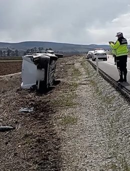 Tokat’ta Kaza Yapan Otomobil Devrildi: 3 Yaralı