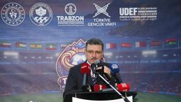 Trabzon'da 2. Uluslararası Futbol Turnuvası Heyecanı Başladı! Ahmet Metin Gen&ccedil;: Savaşa Son Verelim
