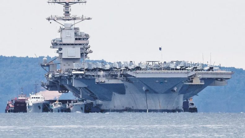 Trump&rsquo;tan &lsquo;u&ccedil;ak gemisi&rsquo; a&ccedil;ıklaması: Canımızı kurtarmak i&ccedil;in ka&ccedil;tık