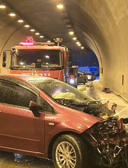Tünel Girişinde Kaza: 7 Kişi Yaralandı