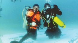 T&uuml;rk Dalgı&ccedil;tan Guinness Rekoru: Soğuk Suda 36 Saat 9 Dakika 36 Saniye