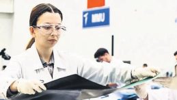 T&uuml;rk Kadınının M&uuml;hr&uuml; G&ouml;klerde Destan