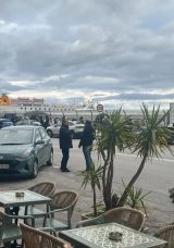 T&uuml;rk tatilciler d&ouml;n&uuml;ş yolunda Yunanistan'ın Midilli Adası'nda mahsur kaldı