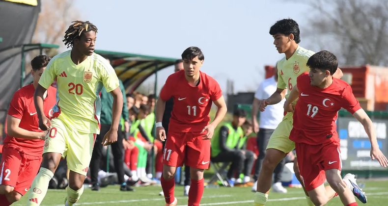 U17 Milli Takımı, İspanya ile yenişemedi!