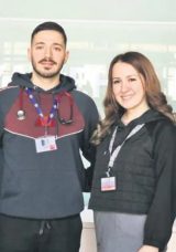 &Uuml;&ccedil; Doktor Kardeş Babalarıyla Aynı Hastanede G&ouml;revli