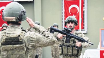 Vatan N&ouml;betinde Bayramlaşma