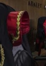 Yabancı Şirketi Sahte Maille 300 Bin Dolar Dolandırdılar! Dolandırıcı 5 Kişi İ&ccedil;in 10 Yıl Hapis Talebi