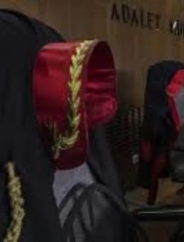 Yabancı Şirketi Sahte Maille 300 Bin Dolar Dolandırdılar! Dolandırıcı 5 Kişi İçin 10 Yıl Hapis Talebi