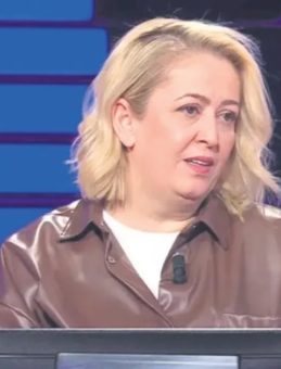 Yaşam öyküsüyle ağlattı