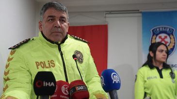 Yeni d&uuml;zenlemeden sonra kentteki ilk ceza bir polise kesildi