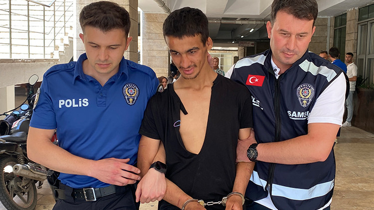 '2 saattir bir balık tutamadın' deyip d&ouml;verek gasbetmişti! Yaptığı yanına kalmadı: İşte aldığı ceza