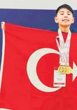 11 Yaşında Matematik Şampiyonu Oldu