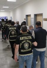 14 Kişilik sahte vekalet şebekesi polisin operasyonu ile &ccedil;&ouml;kertildi