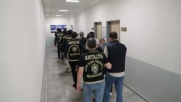 14 Kişilik sahte vekalet şebekesi polisin operasyonu ile &ccedil;&ouml;kertildi