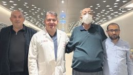 2 kişiden alınan karaciğerle yaşama tutundu