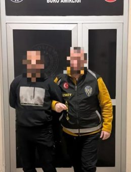 20 Yılla Aranan Firari &Ccedil;atıda Yakalandı