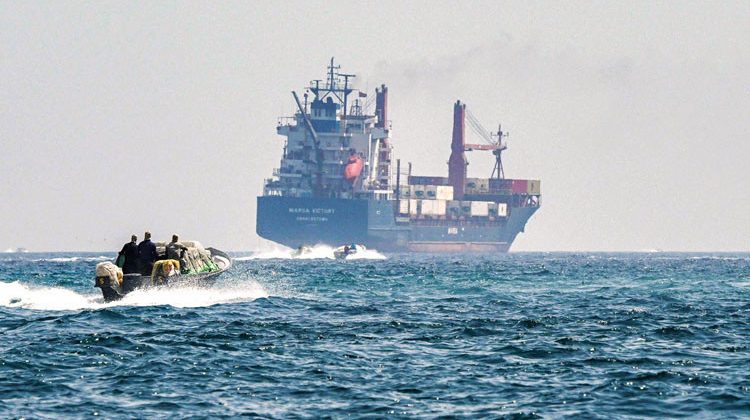 3 T&uuml;rk gemisi H&uuml;rm&uuml;z&rsquo;&uuml; ge&ccedil;ti