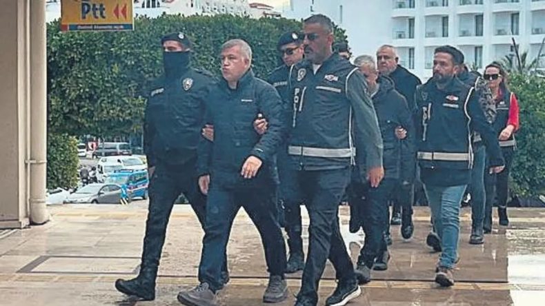 400 Bin Dolarlık Rüşvet Çarkına 4 Tutuklama