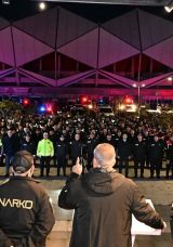 5 ilde eş zamanlı dev narkotik operasyonu: 100 g&ouml;zaltı, 76 tutuklama