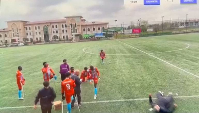 Mustafa Bebe'nin hastaneye kaldırıldığı an