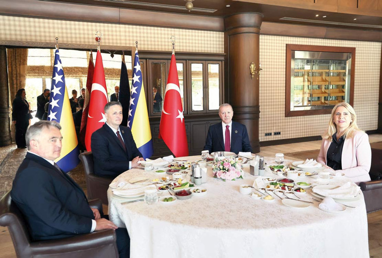 Erdoğan, Bosna-Hersek heyetiyle görüştü.