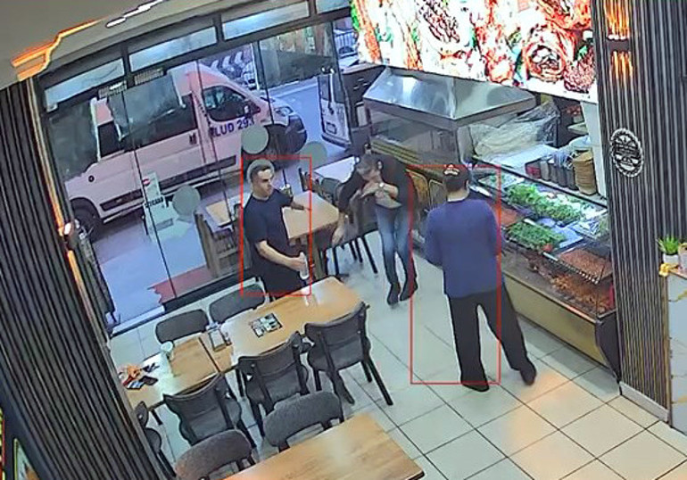 Güvenlik kameraları tarafından kaydedilen anlar