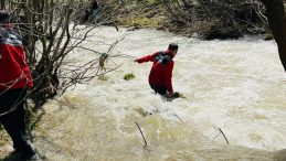 8 Yaşındaki &Ccedil;ocuk Derede Kayboldu: Arama &Ccedil;alışması Başlatıldı!