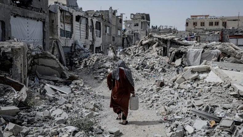 ABD'li Gazeteci Martin: Soykırımcı İsrail İzole Edilmeli