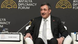 AB&rsquo;nin Daha Aktif Bir Rol Oynayabileceğine İnandığını Belirtti
