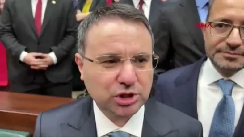 Adalet Bakanı Akın G&uuml;rlek'ten İmralı iddiasına yanıt: &Ouml;zel olarak bir konut yapılma durumu yok