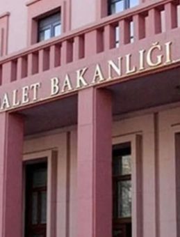 Adalet Bakanlığı kaynaklarından ünlüler hedef alınıyor iddiasına yalanlama