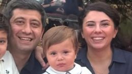 Adalet Komisyonu Başkanı T&uuml;rker&rsquo;in acı g&uuml;n&uuml;: Boğazına &ccedil;ilek ka&ccedil;an 2,5 yaşındaki oğlu hayatını kaybetti