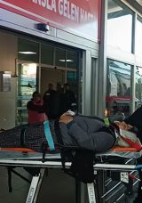 Adana'da Feci Kaza! Tarım İş&ccedil;ilerini Taşıyan Minib&uuml;s Devrildi: &Ccedil;ok Sayıda Yaralı Var