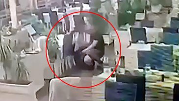 Adana'da restorandaki silahlı kavga kamerada: 1 &ouml;l&uuml;, 1 ağır yaralı