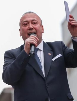 Adnan Oktar'ın 3 Avukatından &Ouml;zkan Yalım&rsquo;a Gece Yarısı &Ccedil;ıkartması! Cezaevinde 2 Saatlik Gizemli G&ouml;r&uuml;şme