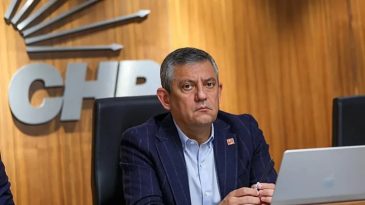 AK Parti'den &Ouml;zg&uuml;r &Ouml;zel'e peş peşe tepki: CHP&rsquo;deki &ccedil;apsızlığın en net vesikasıdır