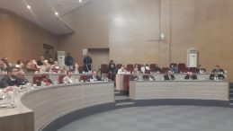AK Partili Atmaca&rsquo;dan CHP'li &Uuml;nal Işık&rsquo;a zor soru! Belediyenizde bankamatik &ccedil;alışan var mı?