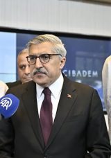 AK Partili Yayman'dan İbrahim Tatlıses'e ziyaret! &Uuml;nl&uuml; sanat&ccedil;ı hastane odasında t&uuml;rk&uuml; s&ouml;yledi
