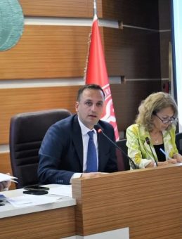 AK Parti&rsquo;den CHP&rsquo;li Eşki&rsquo;ye istifa &ccedil;ağrısı