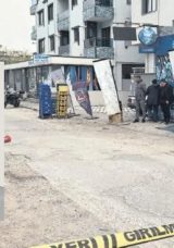 Akademisyen yemek yerken k&ouml;r kurşunla &ouml;ld&uuml;