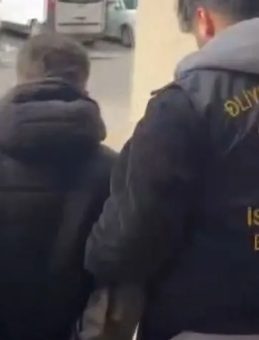 Akran Zorbalığı Olayında 2 Kişi Tutuklandı! Yan Baktı Diye D&ouml;vm&uuml;şler