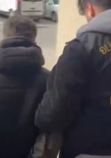 Akran Zorbalığı Olayında 2 Kişi Tutuklandı! Yan Baktı Diye D&ouml;vm&uuml;şler