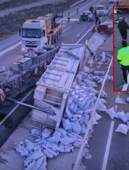 Aksaray&rsquo;da Akılalmaz Zincirleme Kaza! Yardım Etmek İ&ccedil;in Duran Araca Başka Ara&ccedil; &Ccedil;arptı: 6 Yaralı