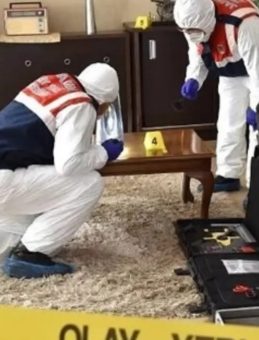 Alanya'da Yabancı Turist Otel Odasında &Ouml;l&uuml; Bulundu