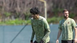 Alanyaspor, Trabzonspor Ma&ccedil;ı Hazırlıklarını S&uuml;rd&uuml;r&uuml;yor