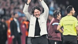 Alnınızdan &ouml;p&uuml;yorum!