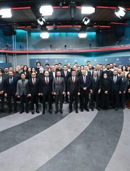 Anadolu Ajansı&rsquo;nın asırlık &ouml;yk&uuml;s&uuml; kitaplaştı