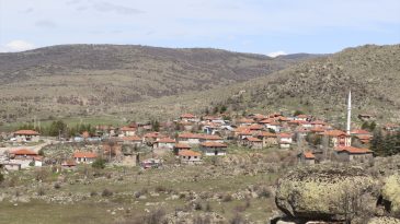 Anadolu'nun adı burada doğdu! Efsaneleriyle dikkat &ccedil;eken k&ouml;y, ziyaret&ccedil;ilerin uğrak noktası